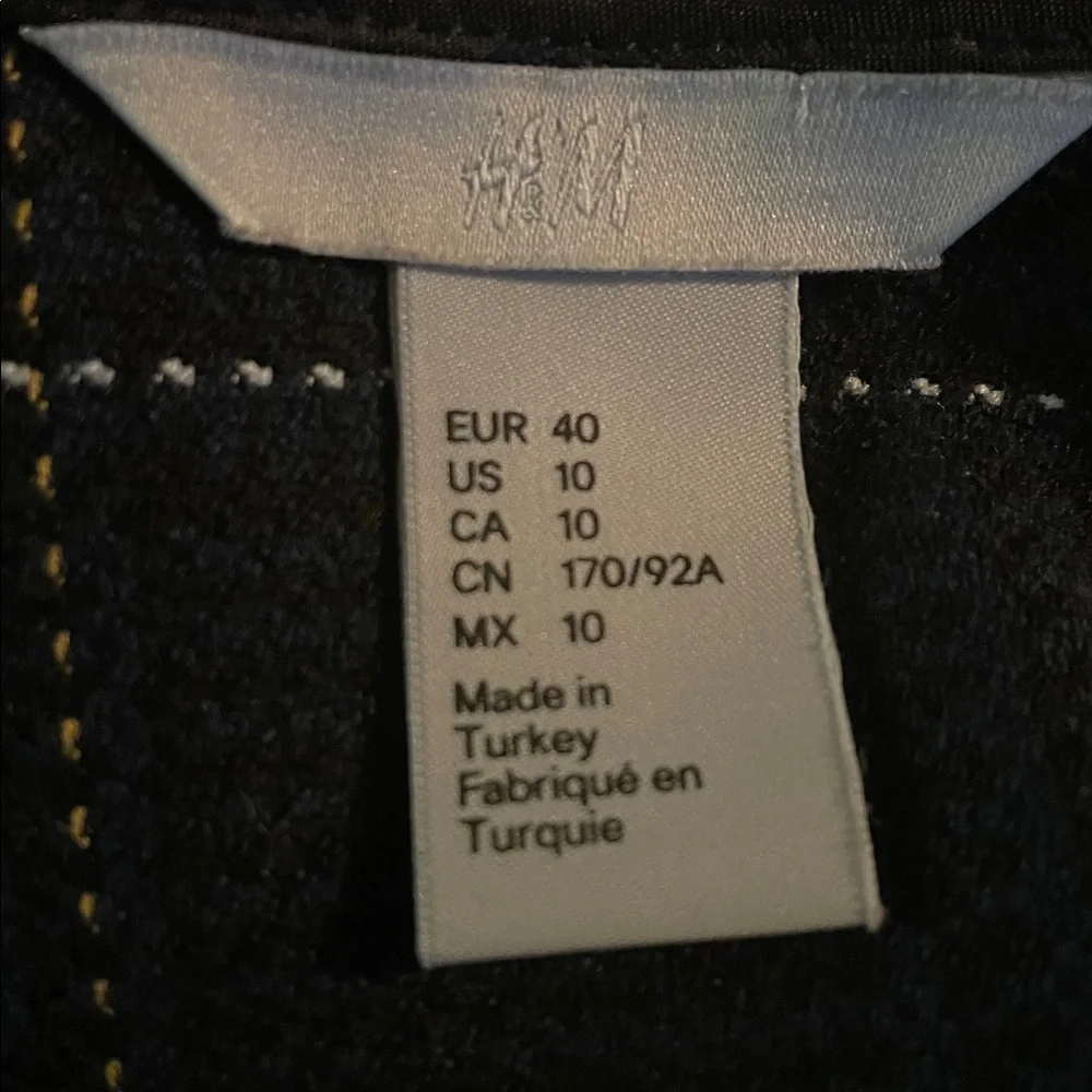 H&M Plaid Top Blouse Women Size 10 Black Blue  Yellow Subtle Decorative Fraying - Picture 6 of 14